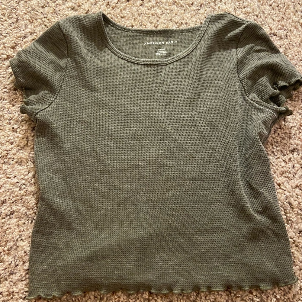 American Eagle T shirt